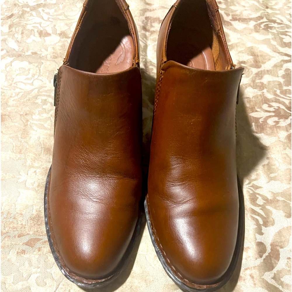 Born leather brown booties